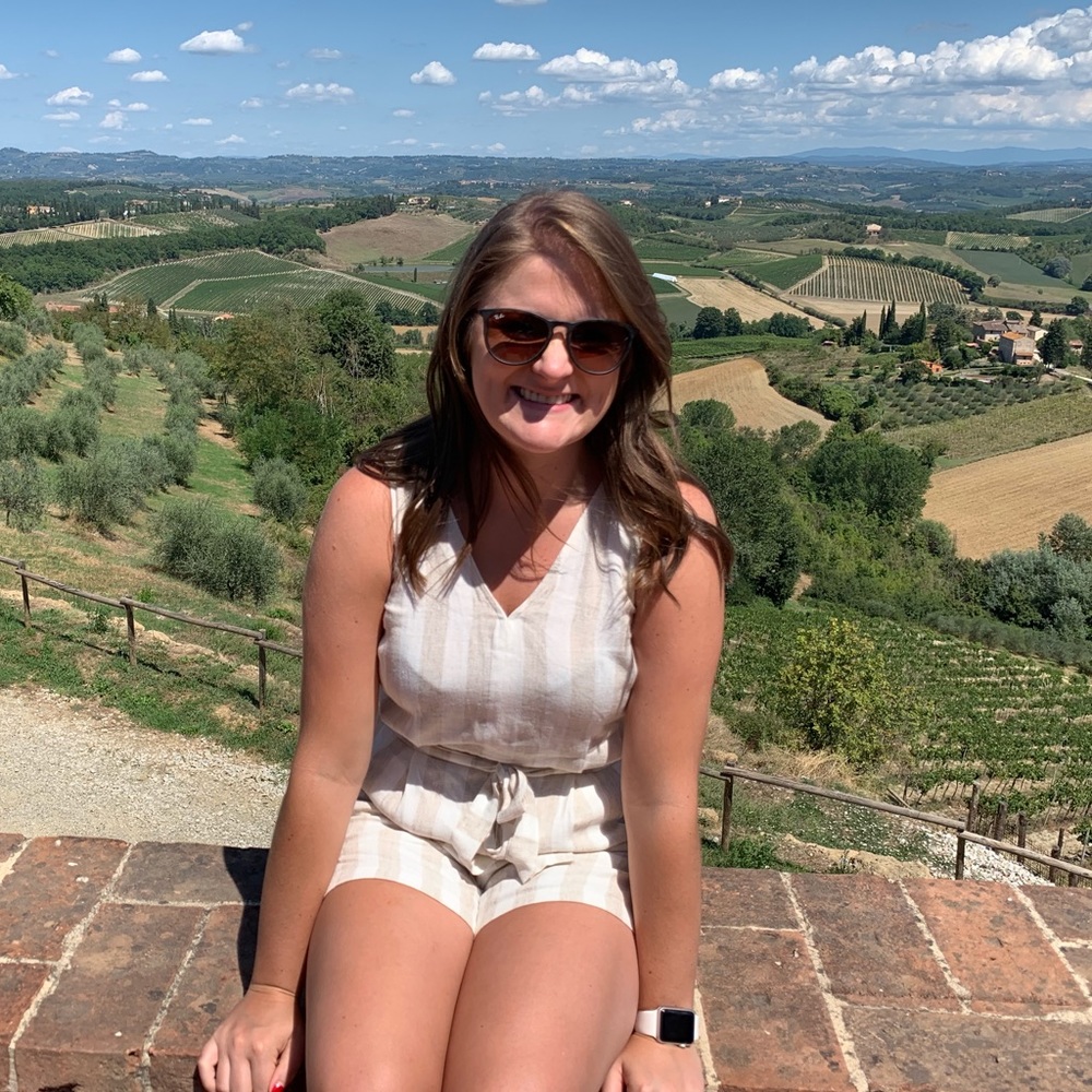 Meet your Posher, Abby